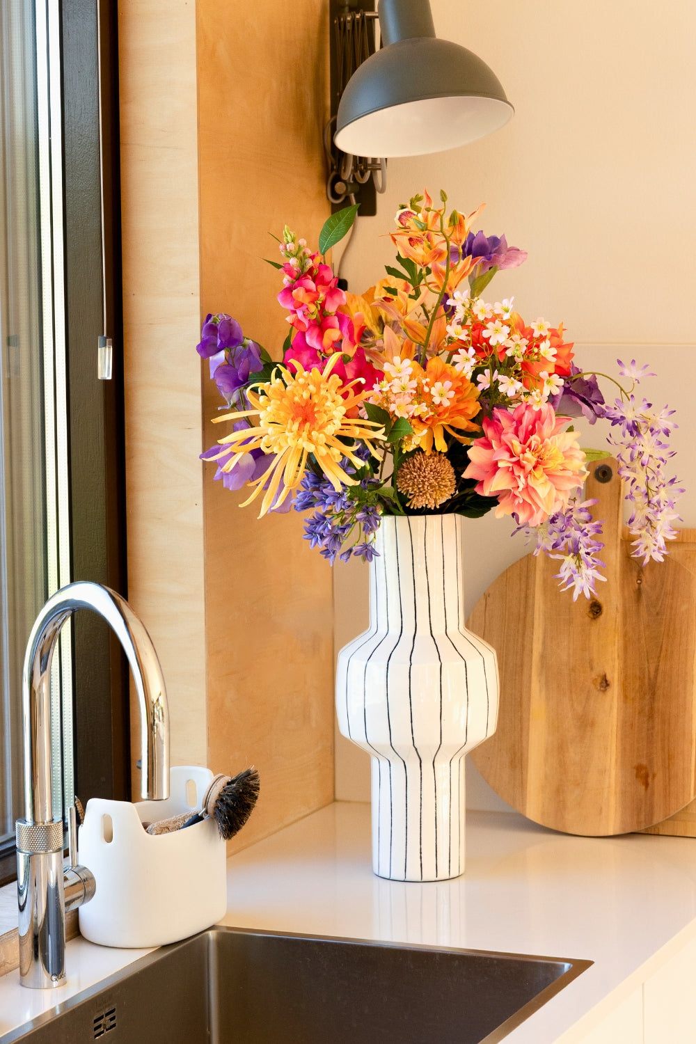 Stimmungsbild Kunstblumenstrauß Botanical Beauty