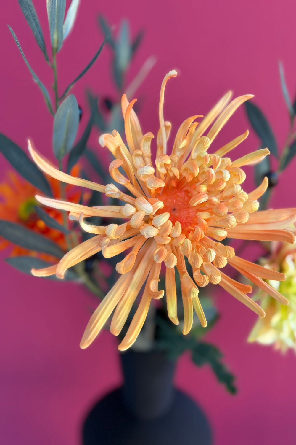 details Kunstblumenstrauß Blooms and Branch
