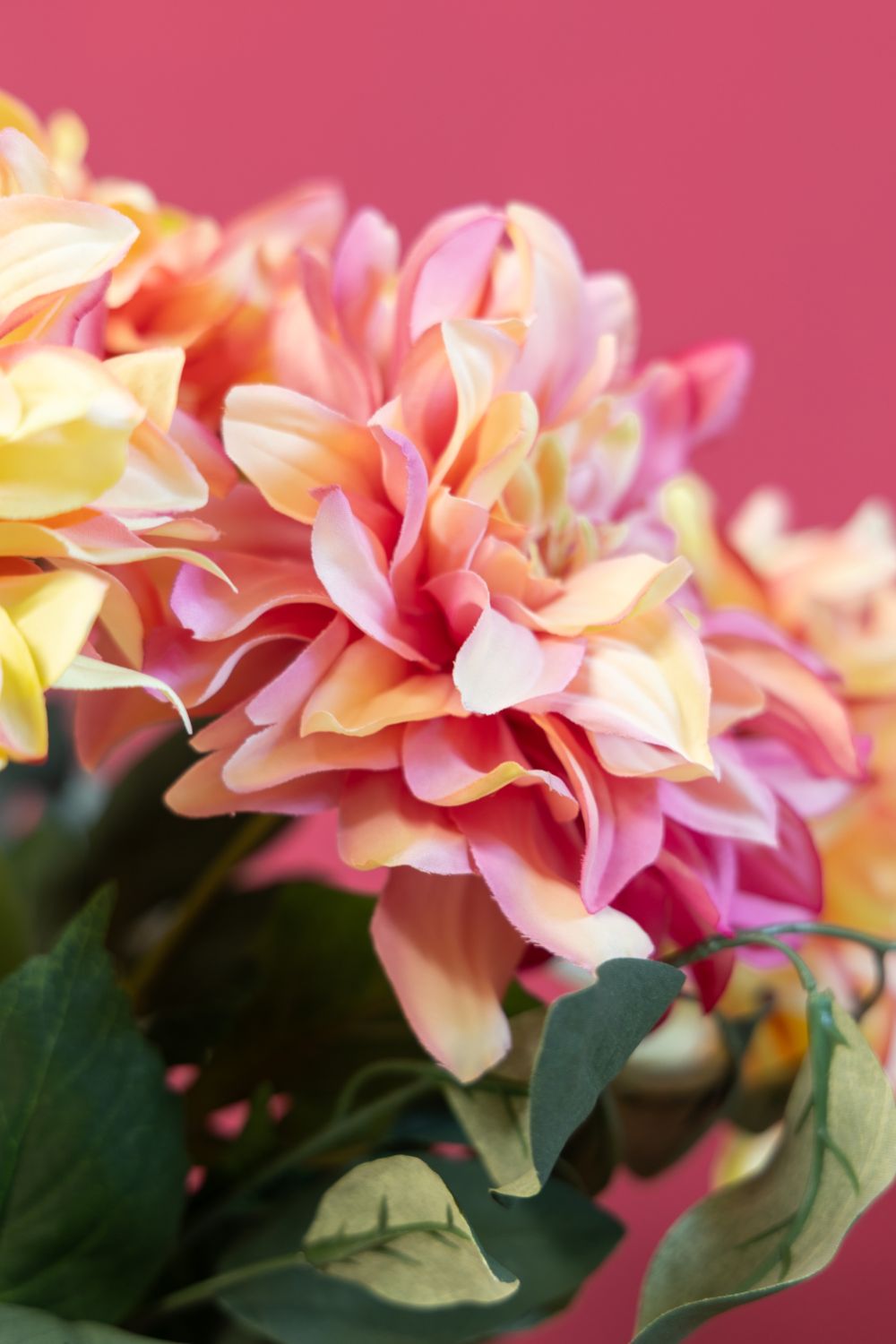 details 2 Kunstblumenstrauß Dazzling Dahlia’s