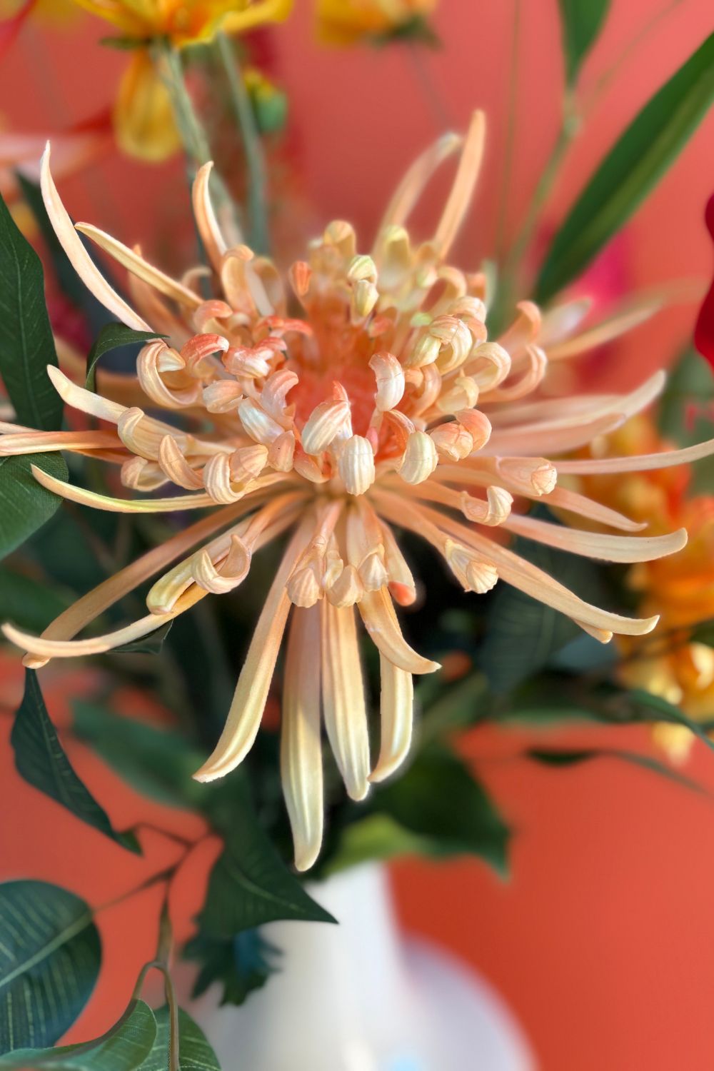 Details 3 Kunstblumenstrauß Tropical Treasure