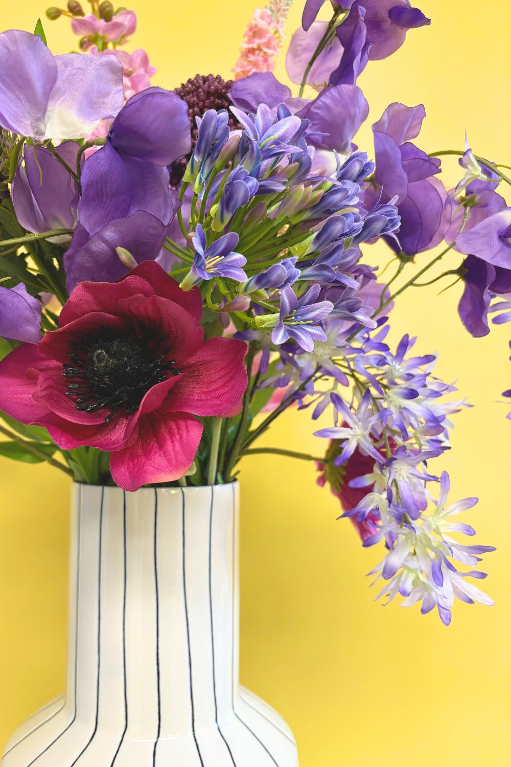 details 4 Kunstblumenstrauß Purple Paradise