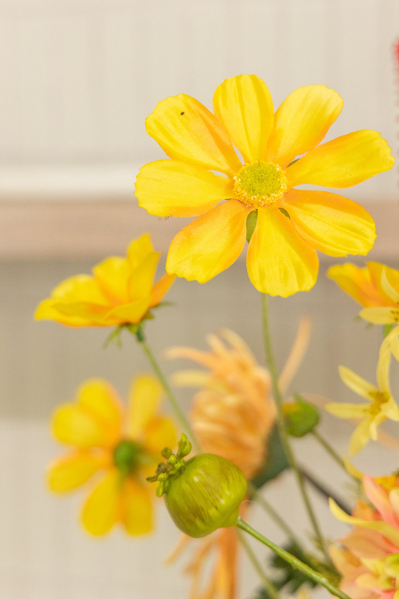 Kunstblumenstrauß Orange Oasis