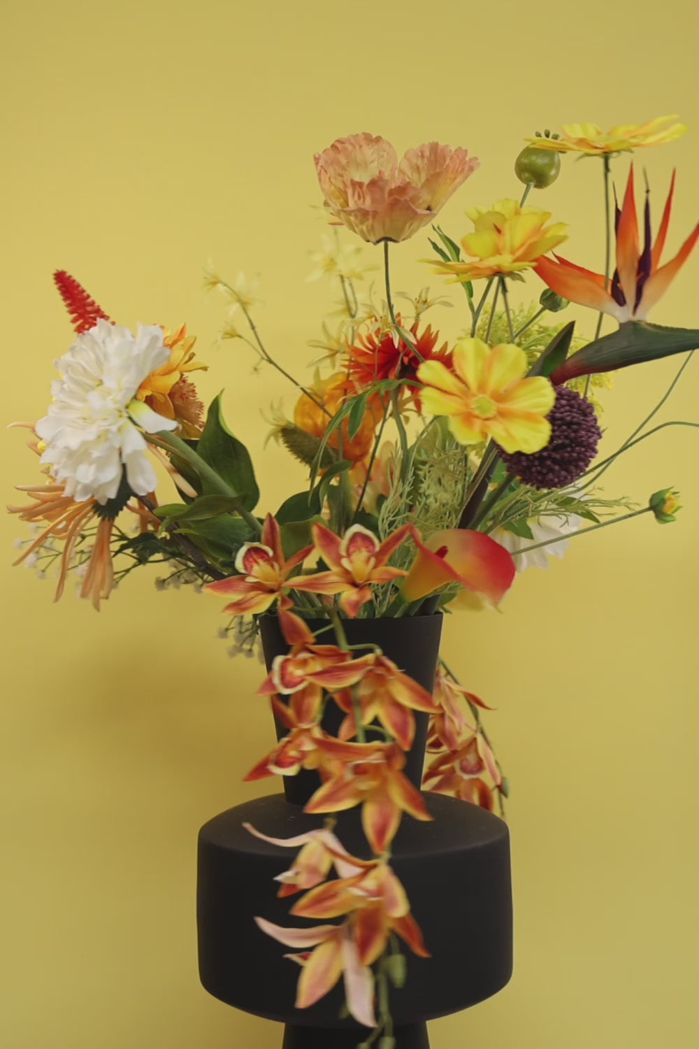 Kunstblumenstrauß Orange Oasis video