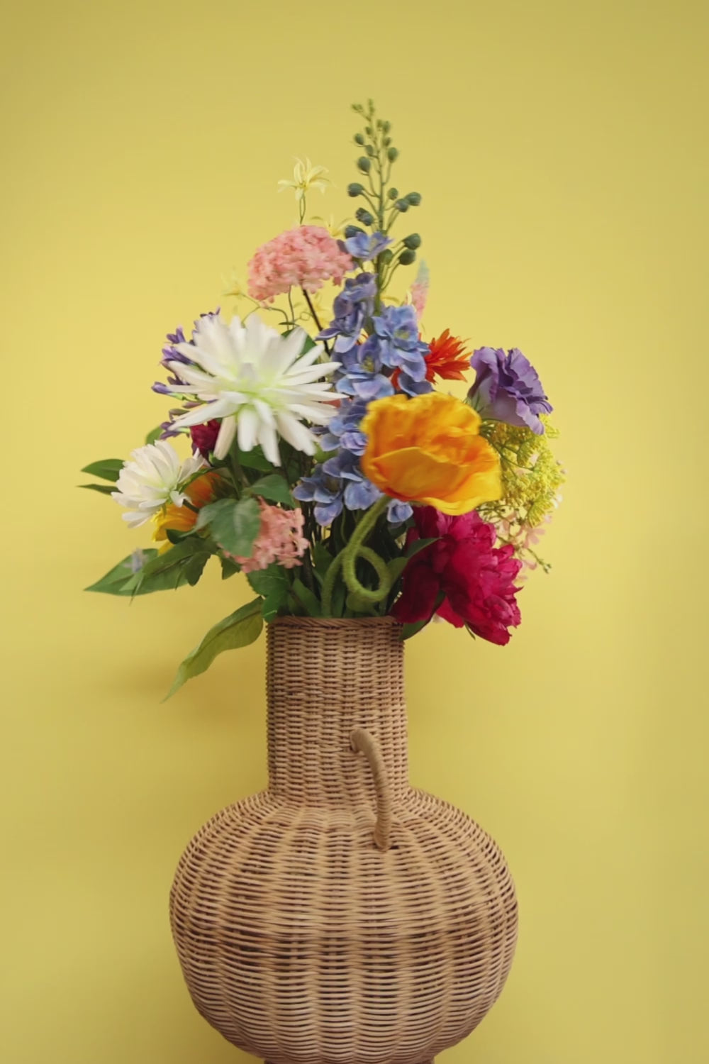 Kunstblumenstrauß Wild Whispers video